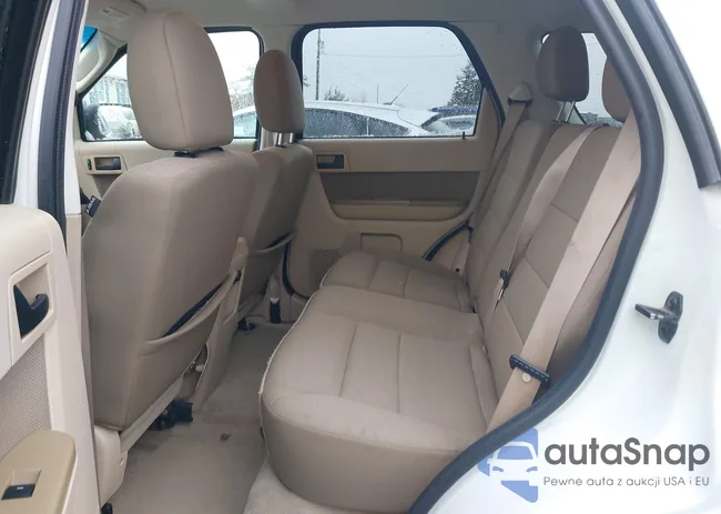 1FMCU0D70AKA86579: 44463988