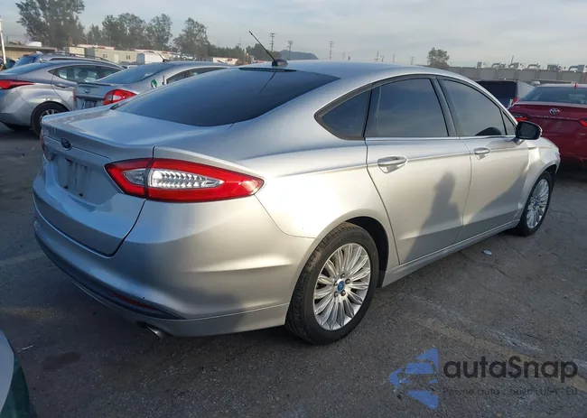 3FA6P0LU3DR261283: 44464078