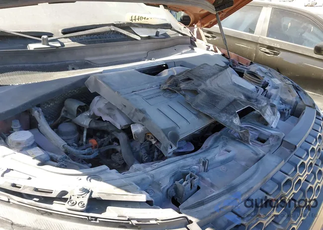 SALCL2FXXLH843545: 44464241