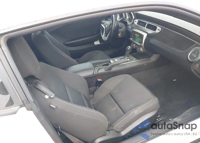 2G1FD1E34F9163586: 44464248