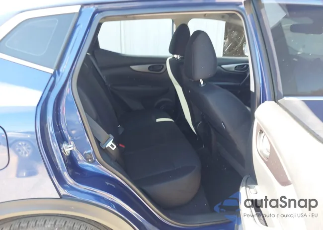 JN1BJ1AV8NW341255: 44463333