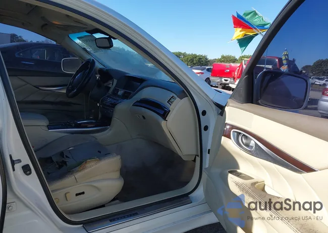 JN1BY1AP1DM512743: 44463383