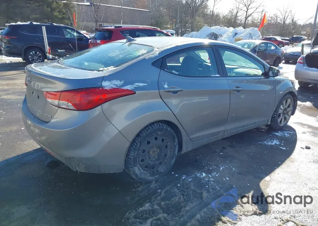 KMHDH4AE8CU217414: 44463493