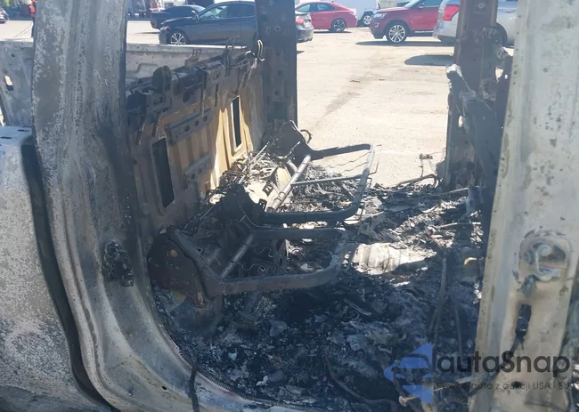 3GCUYDED5KG185027: 44463517