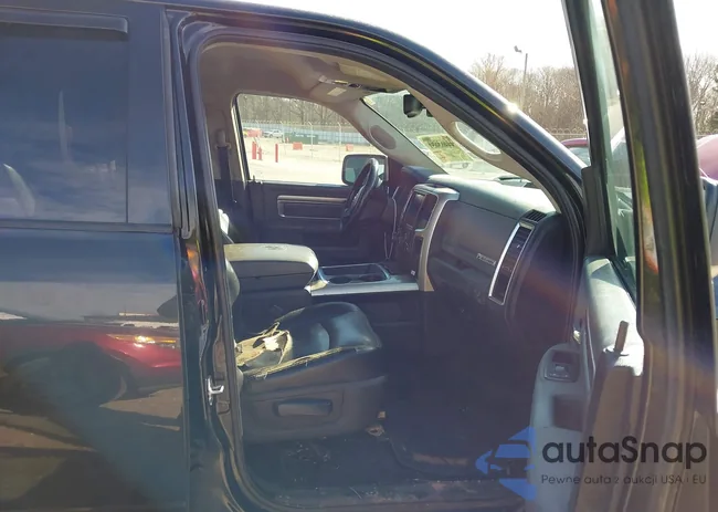 1C6RR7LT3GS367086: 44463581