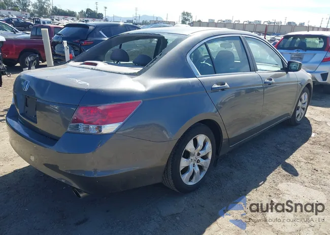 1HGCP2F78AA014718: 44463641