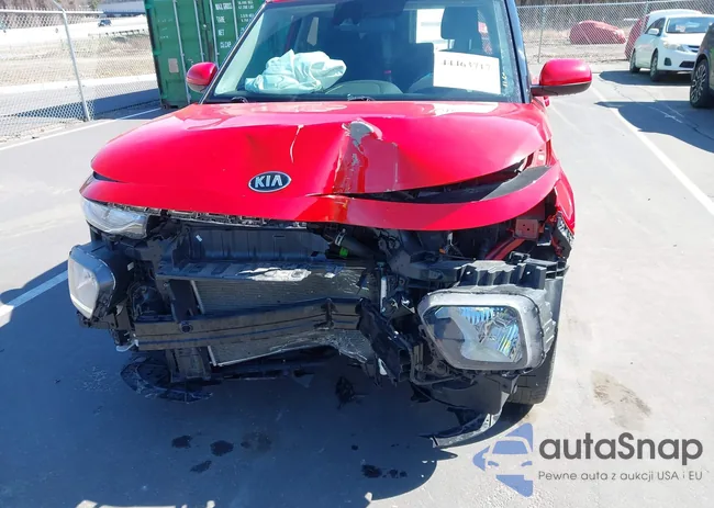 KNDJ23AU7M7146779: 44463717