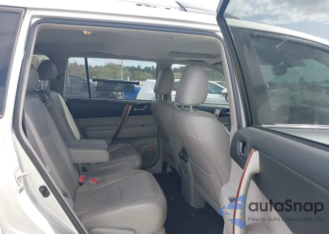 5TDYK3EH9DS094329: 44465024