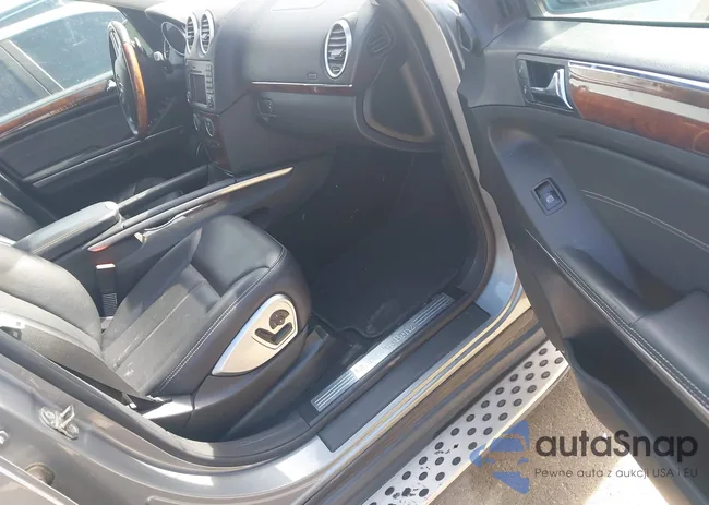 4JGBF7BE3BA661510: 44465169