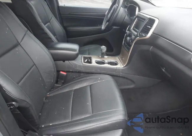 1C4RJEAG2FC957086: 44465256