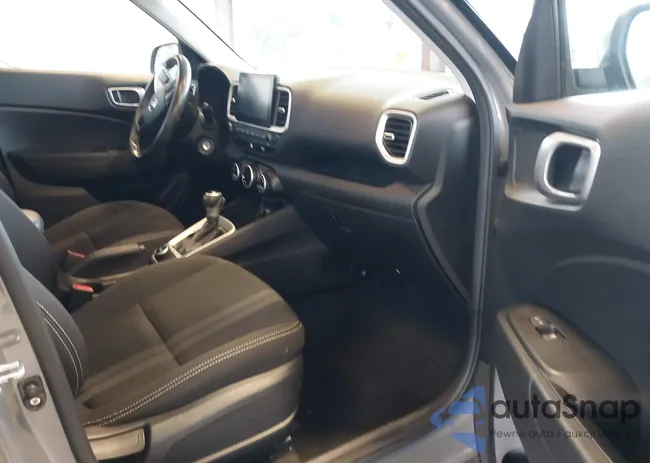 KMHRC8A35NU167178: 44465267