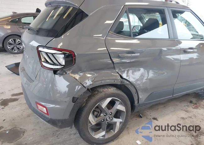 KMHRC8A35NU167178: 44465267