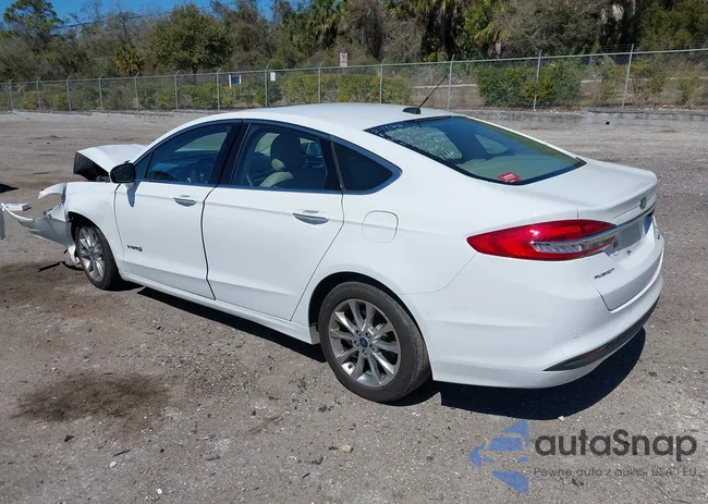 3FA6P0LUXHR245023: 44464352