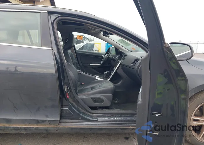 YV126MEB0F1193000: 44464440