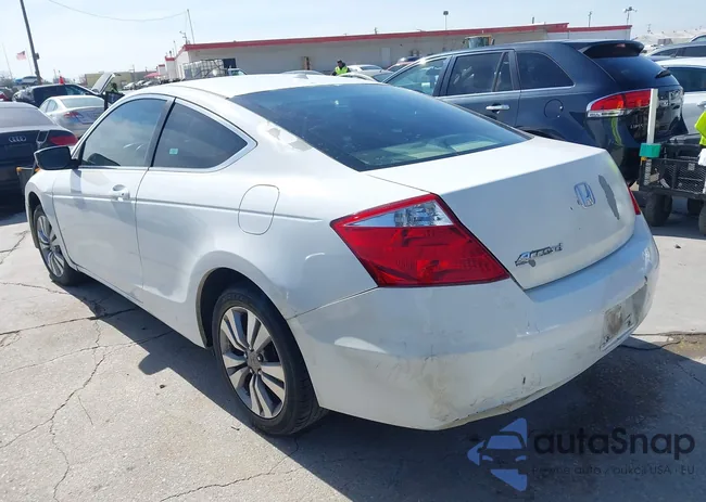 1HGCS12879A021081: 44464449