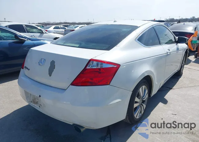 1HGCS12879A021081: 44464449