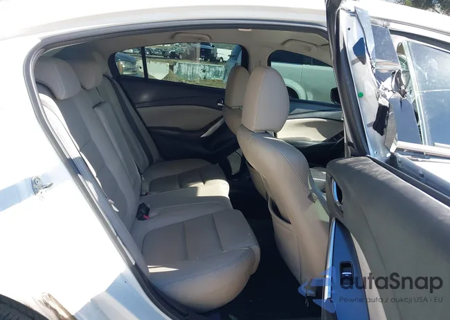 JM1GL1V55H1128305: 44464470