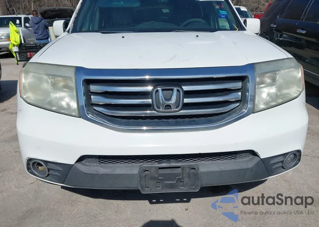 5FNYF3H66CB006208: 44465896