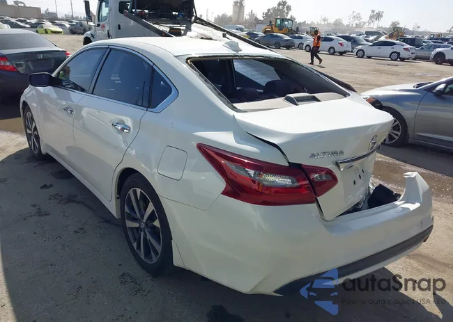 1N4AL3AP9JC268303: 44465479