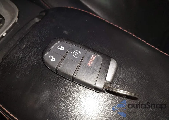 3C4PDDEGXET304558: 44465528