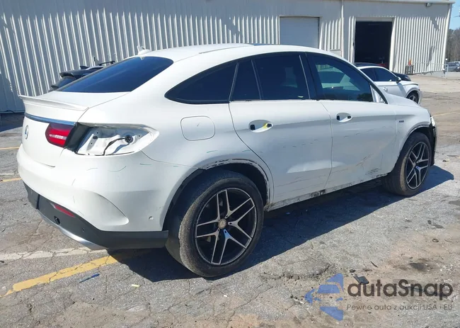 4JGED6EB8GA048756: 44465548