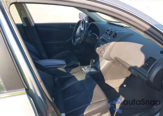 1N4AL21E88N417159: 44465633