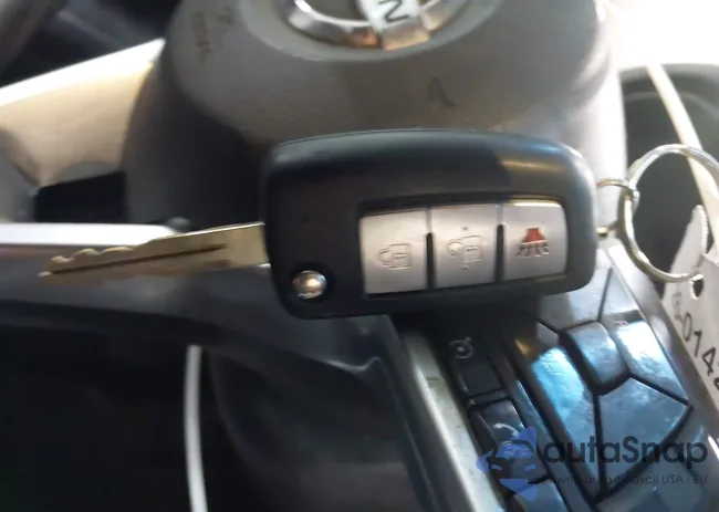 JN8AT2MV8HW264853: 44465729