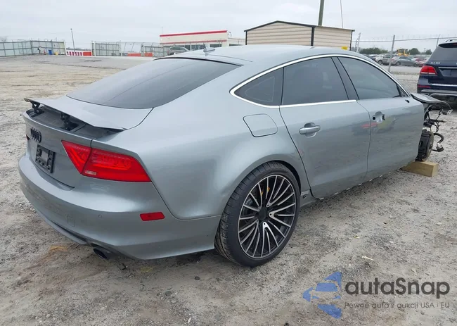 WAU2GAFC9EN031752: 44466733