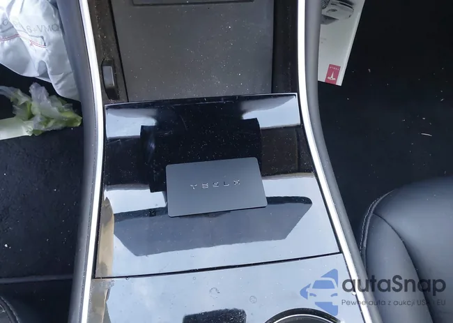 5YJ3E1EA4JF070111: 44467001