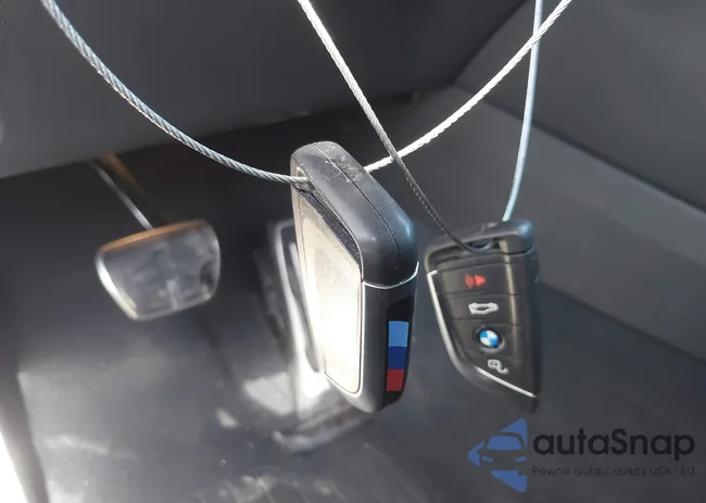 5UX43DP00P9N51099: 44467125