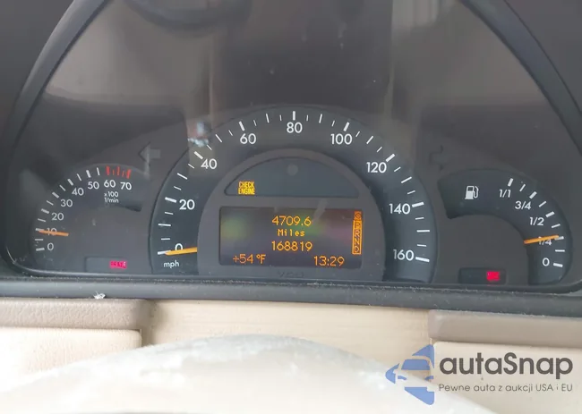 WDBRF61J44A638881: 44467168