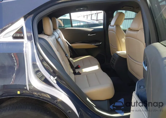 1GYAZAR41RF135823: 44467255