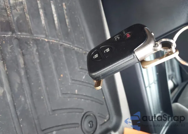 2T2ZK1BA8DC105468: 44467873