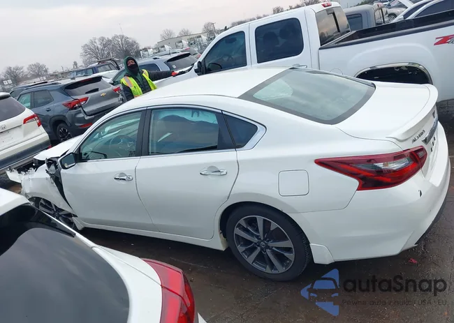 1N4AL3AP6HN330853: 44468123