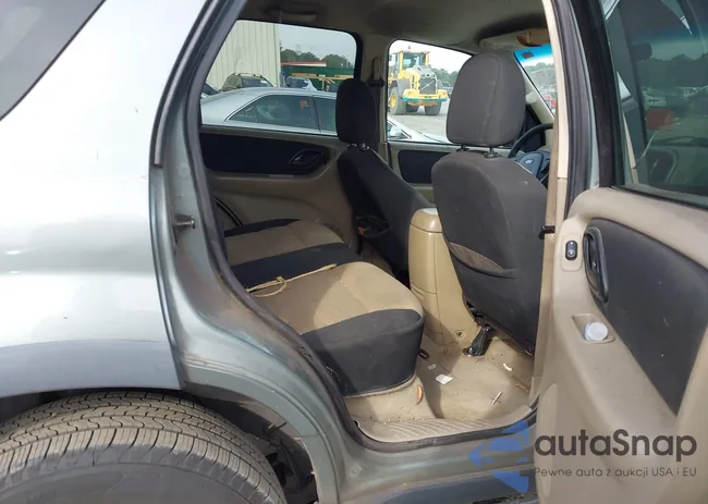 1FMYU03105KB02725: 44468297