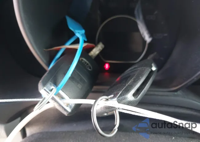 KNDJN2A2XJ7580402: 44467470