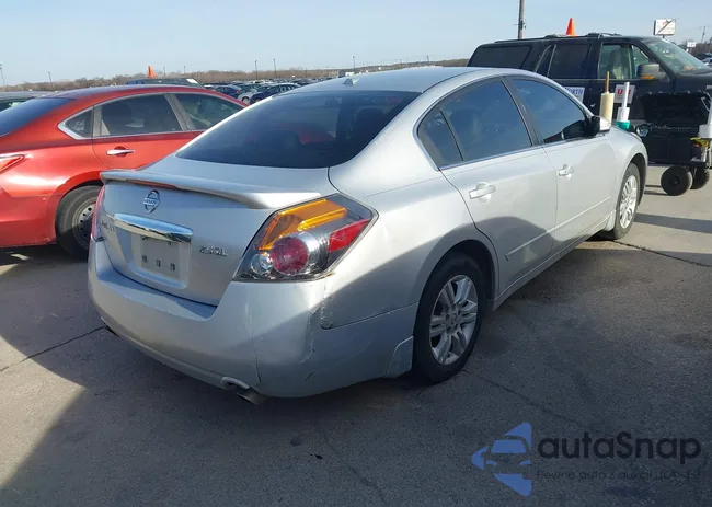 1N4AL2AP5AN454161: 44468904