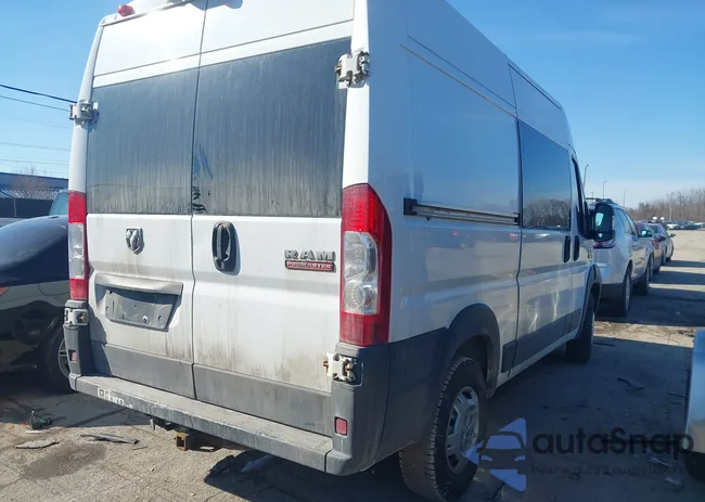 3C6TRVCG2EE114385: 44468600