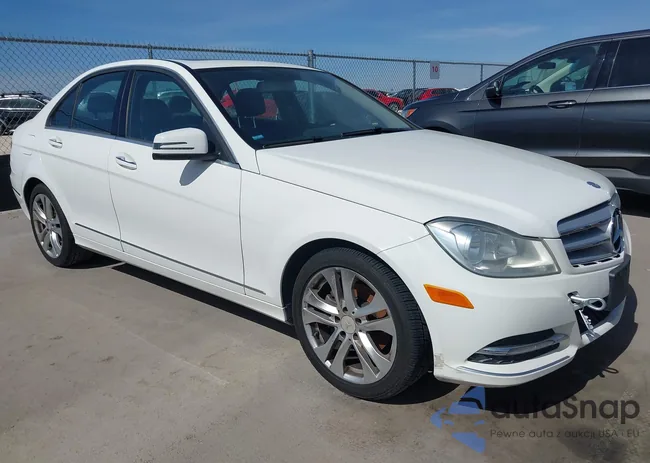 WDDGF4HB7ER311055: 44469755