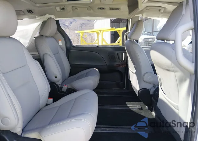 5TDDZ3DC2HS177977: 44469782