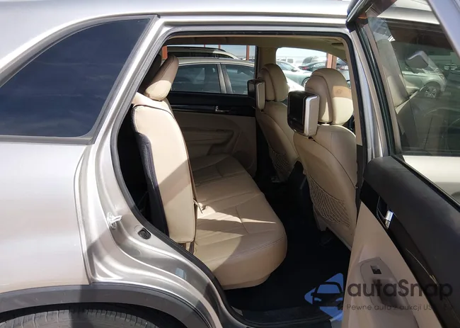 5XYKUDA22DG358883: 44469880