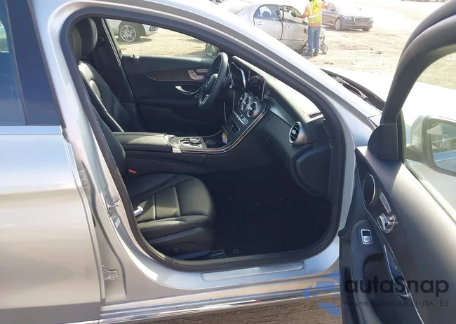 WDDWF8DB0LR549254: 44469925