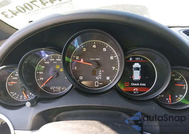 WP1AA2A27HKA81851: 44470043