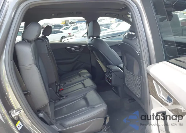 WA1LJBF71ND006586: 44470181