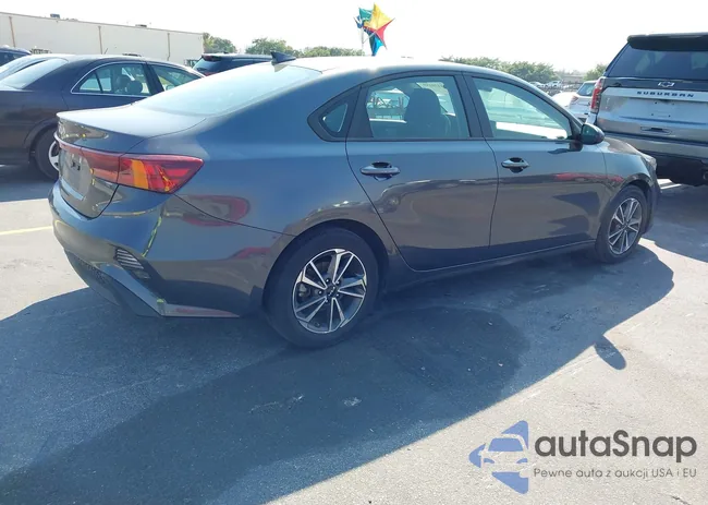 3KPF24AD4RE768792: 44470199