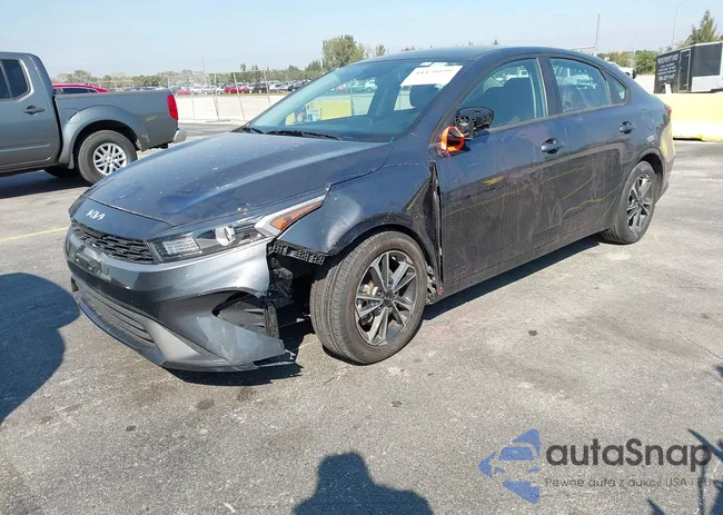 3KPF24AD4RE768792: 44470199