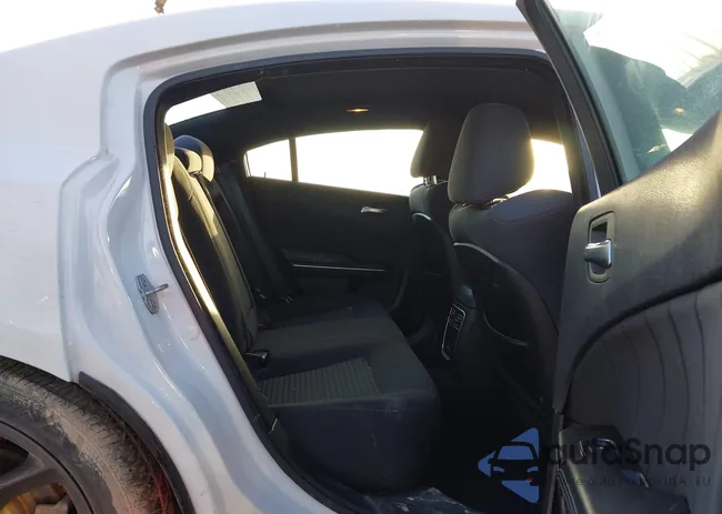 2C3CDXHG8KH608847: 44469430