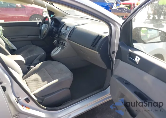 3N1AB61E68L648133: 44469606