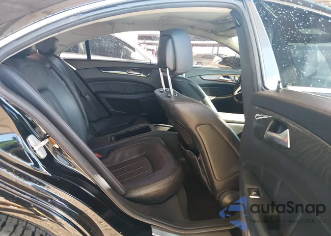 WDDLJ7DB9DA062209: 44469643