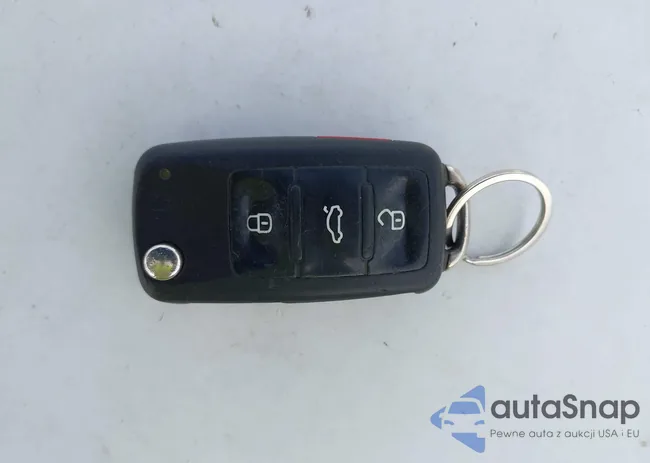 3VW2K7AJ4FM213040: 44469670